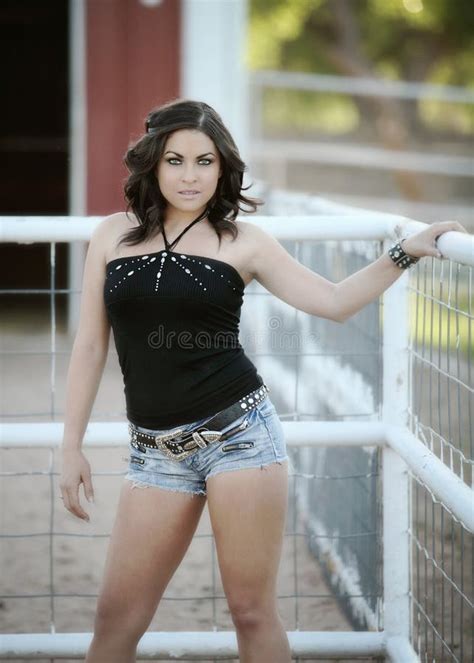 farmer's daughter sexy